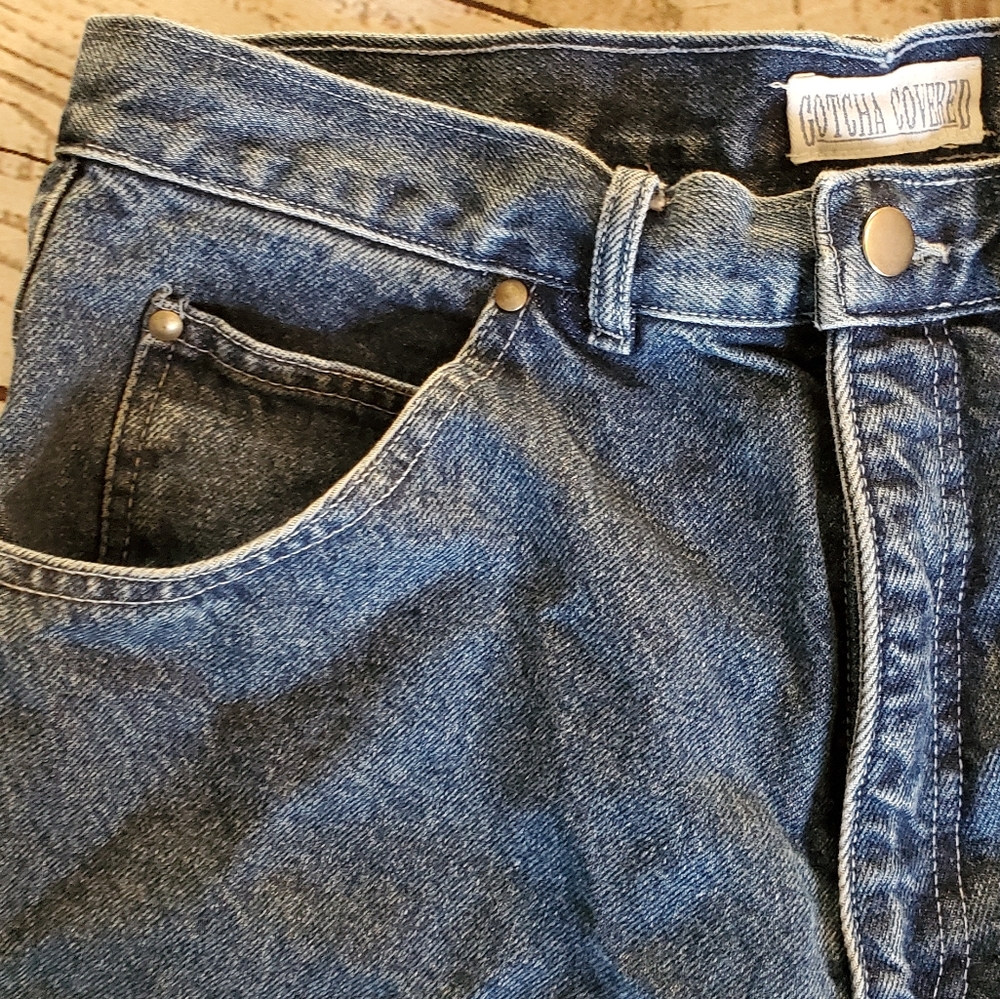 Gotcha Covered high rise dark wash denim mom jeans, tag says 14, fit like a 10 - Picture 2 of 9